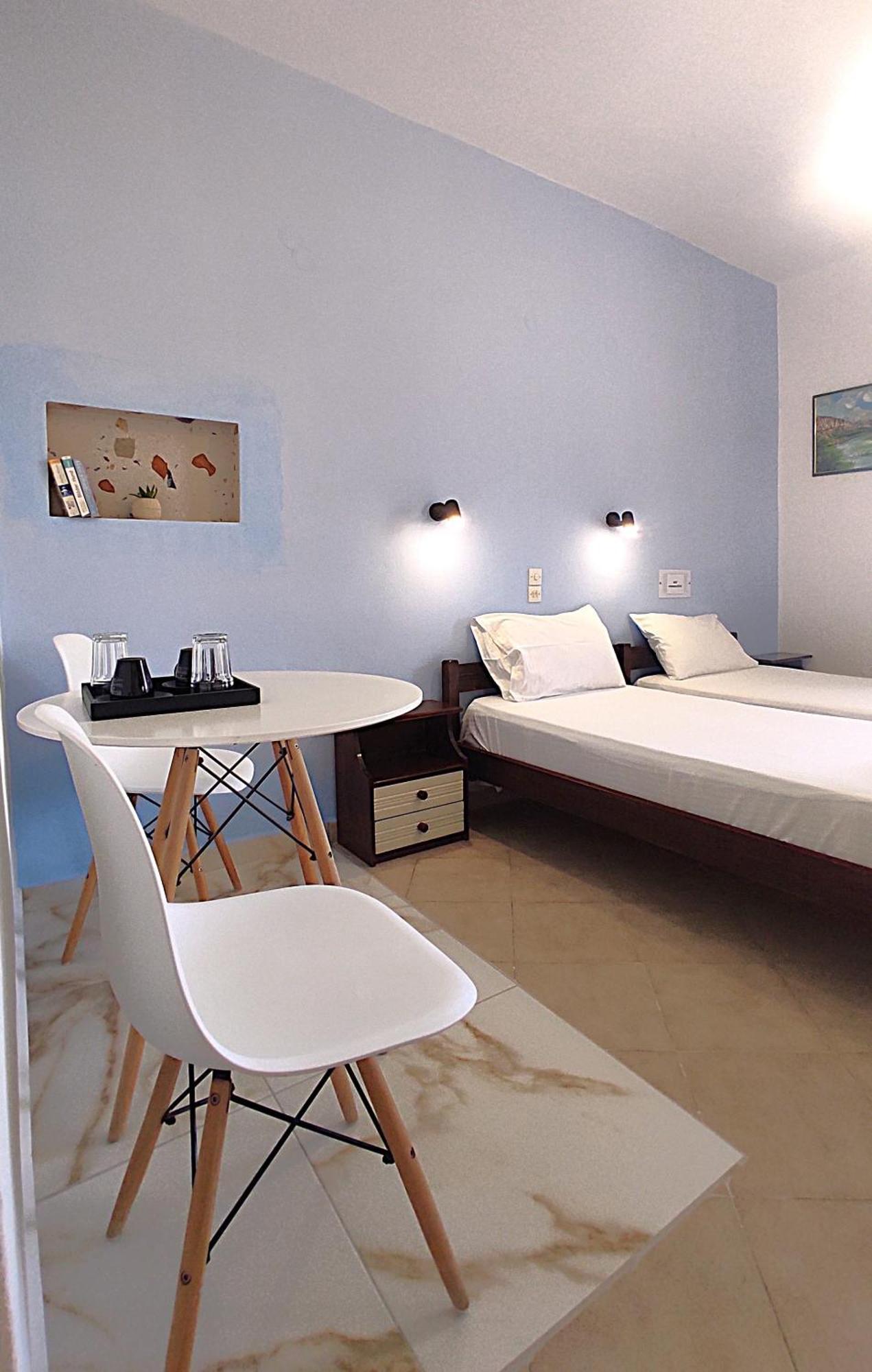 Creta Star Apartments Agia Galini Exteriör bild